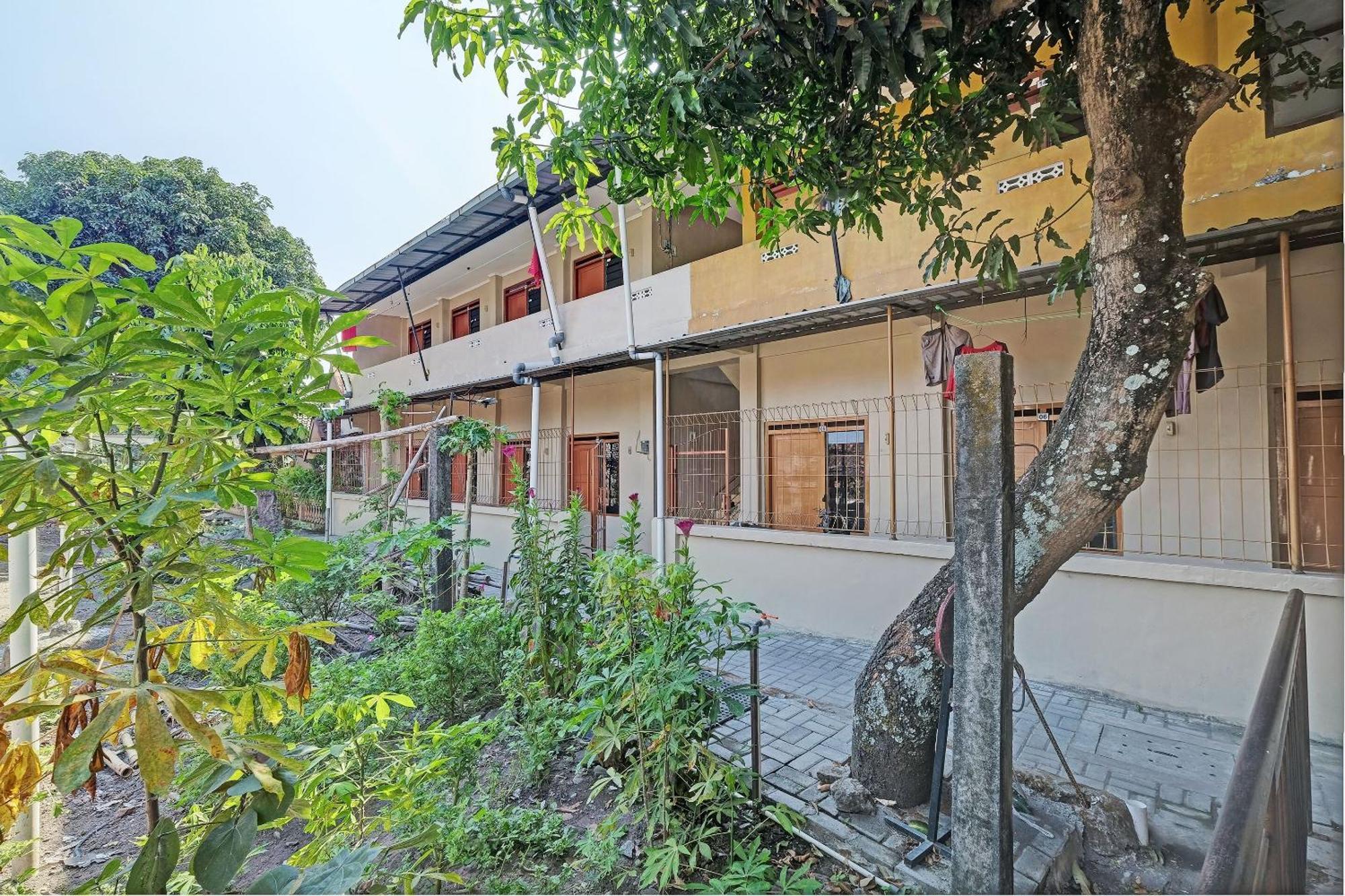 Spot On 92934 Nusantara Syariah Yogyakarta Exterior photo