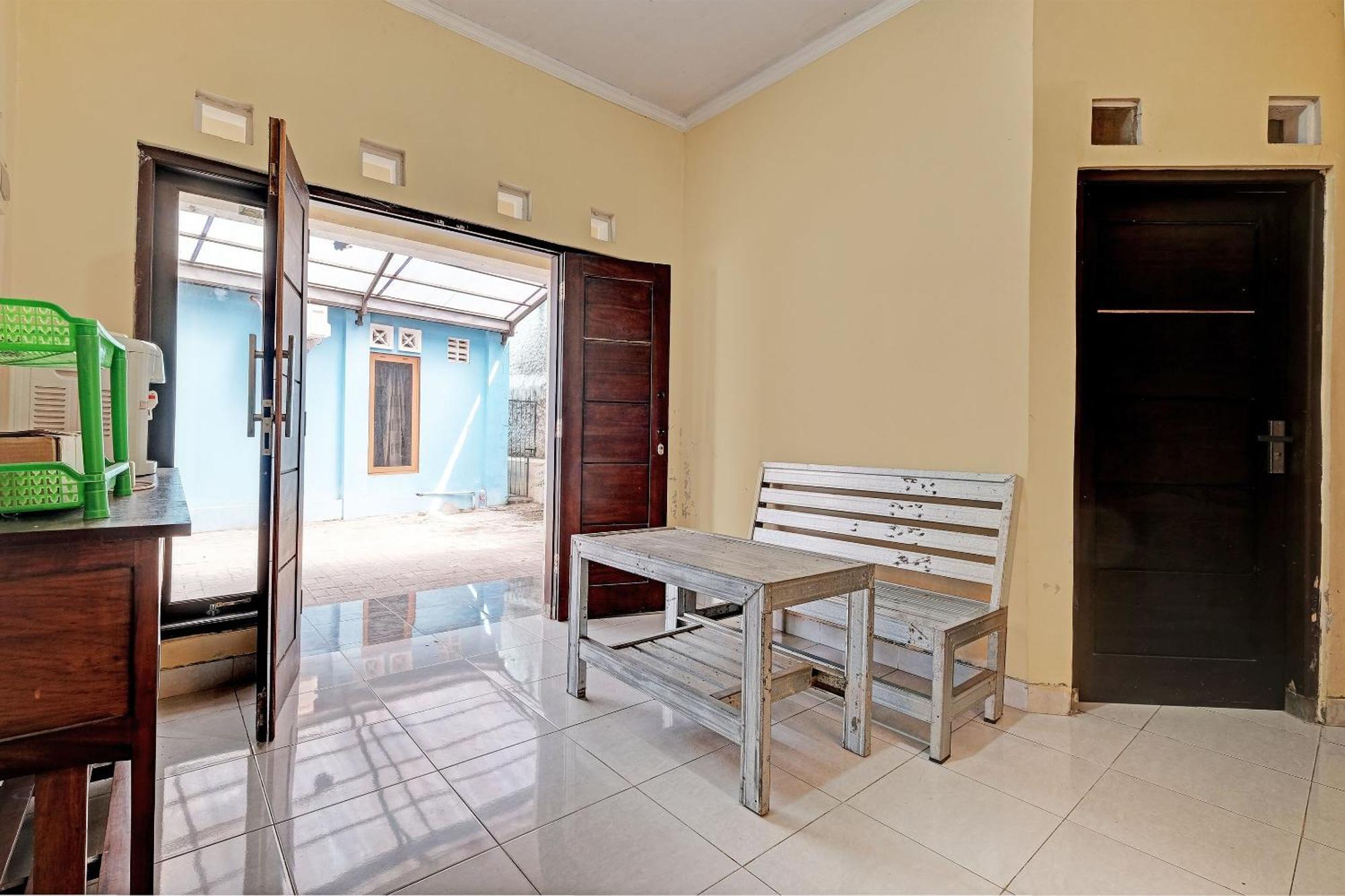 Spot On 92934 Nusantara Syariah Yogyakarta Exterior photo